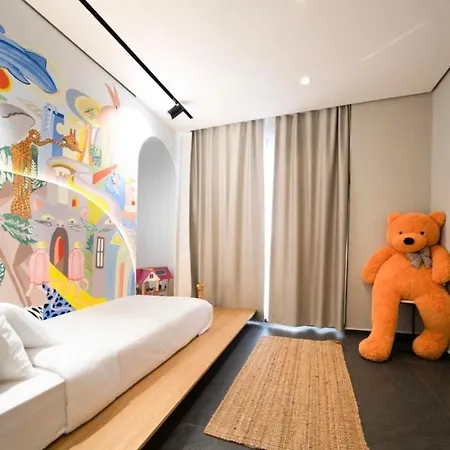 Laser Villa *