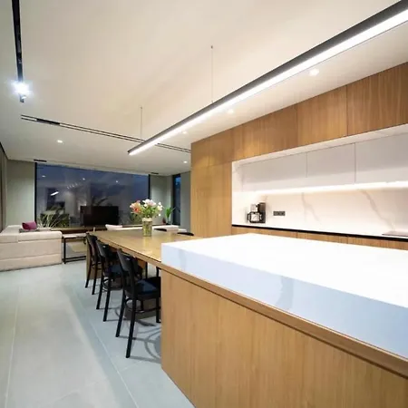 Villa Laser *
